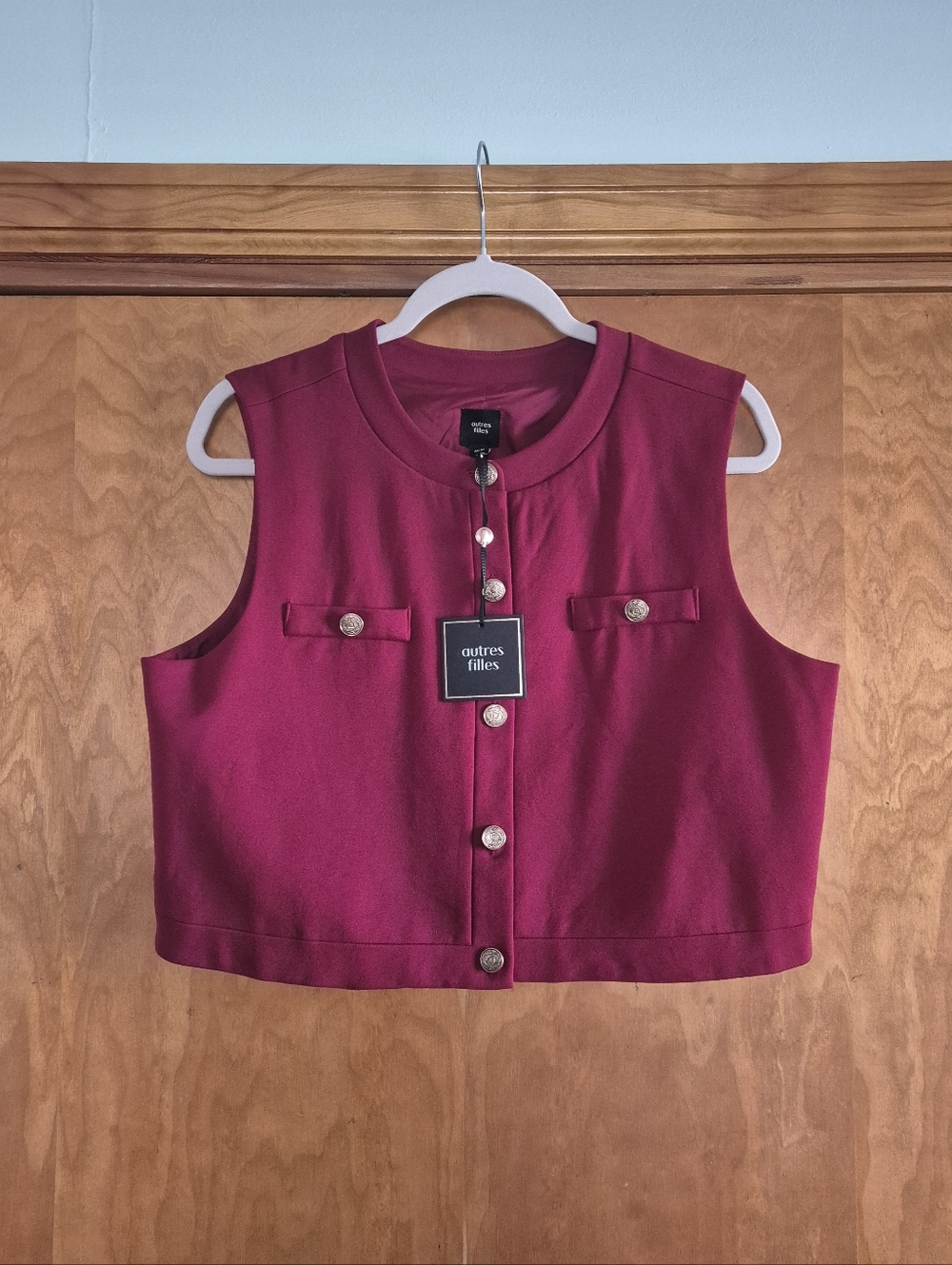Autres Filles Sleeveless Cropped Button Vest in Deep Berry, size M